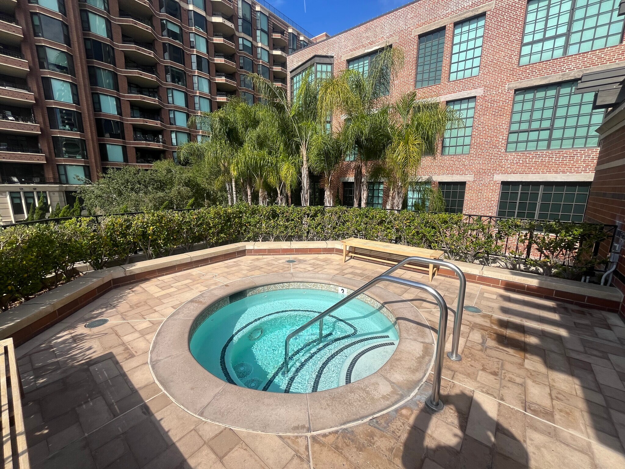 Spa - 500 W Harbor Dr