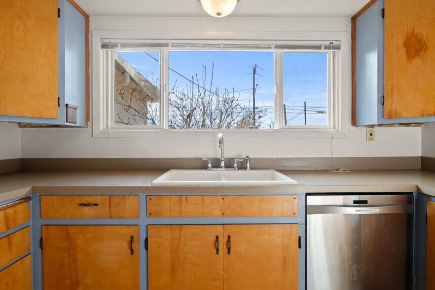 Building Photo - 2055 NW Beca Ave