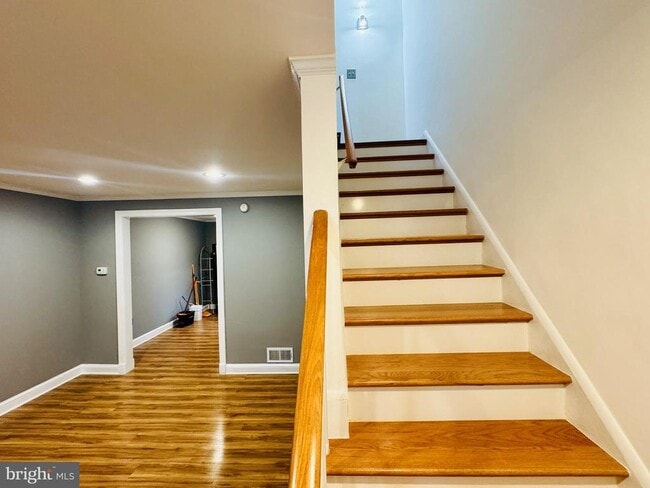 Building Photo - 4118 Buena Vista Ave