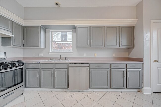 Building Photo - 5214 Rustling Trails Dr