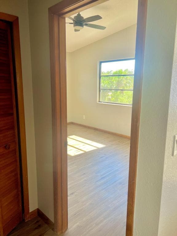 Building Photo - 1930 Como St