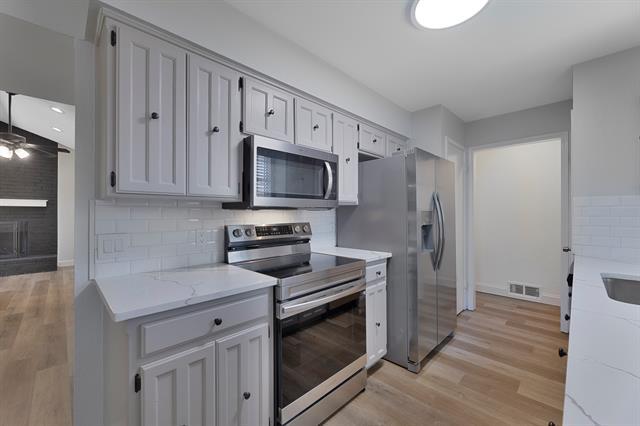 Building Photo - 5002 French Wood Dr