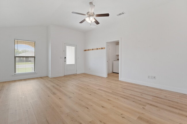 Building Photo - 3110 Urbana Ave