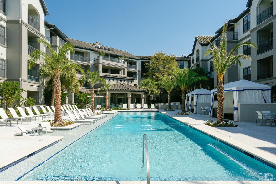 Primary Photo - Portico Kirby