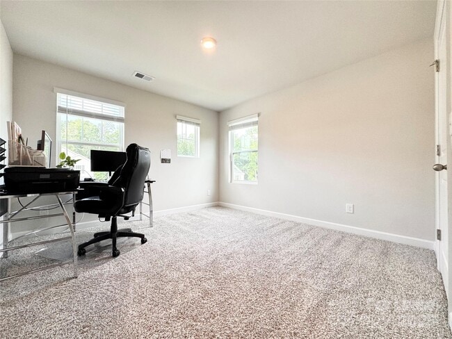 Building Photo - 940 Rachel Anne Dr