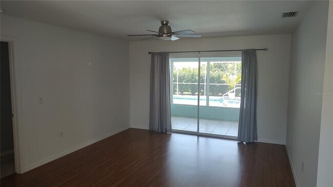 Building Photo - 4835 Jacaranda Heights Dr