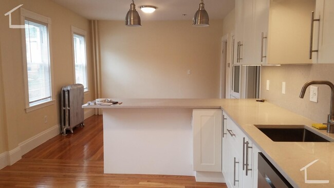 Building Photo - GORGEOUS RECENT RENO IN BRIGHTON CENTER