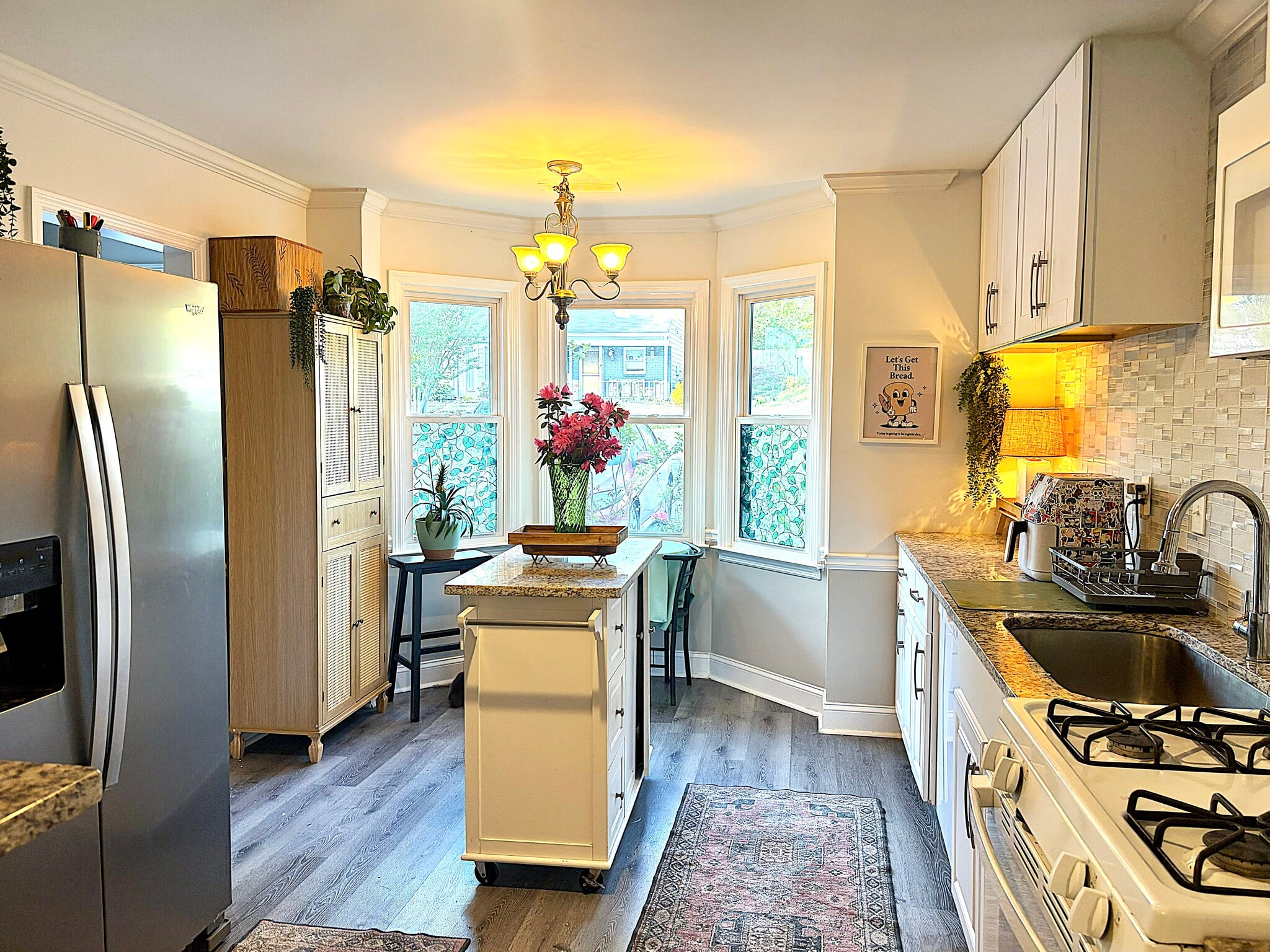 Kitchen 1 - 1330 Poplar Pointe SE