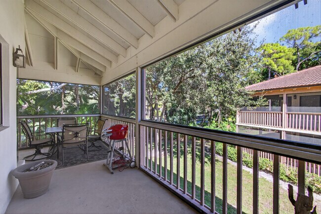 Building Photo - 605 Brackenwood Cove