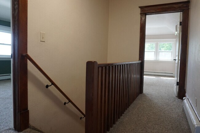 Building Photo - Amazing Remodel Salt Lake Home