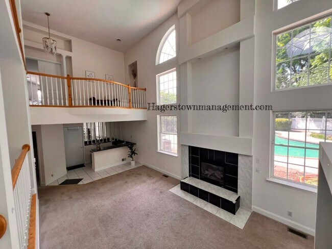 Building Photo - 11507 Rolling Green Ct