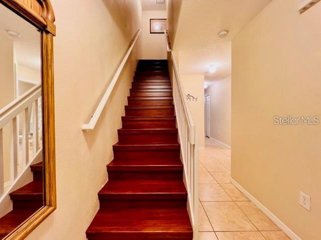 Building Photo - 251 Royal Palm Dr