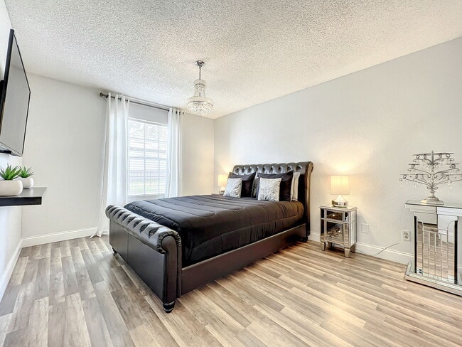 Building Photo - Westwood Boulevard, Orlando, FL 32821 - 1 BR 1 BA condo