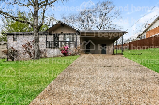 Primary Photo - Move-In Ready 3-Bedroom Home in Sherwood!