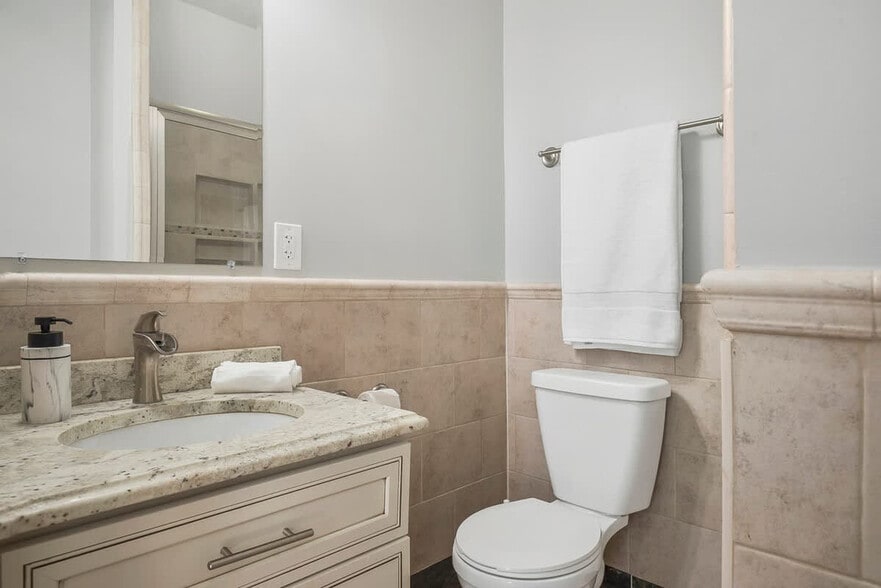 Building Photo - 45 Rhode Island Ave NE