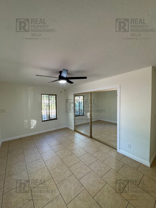 Building Photo - Spacious Single-Story 7-Bedroom Home with Open Layout & Abundant Natural Light