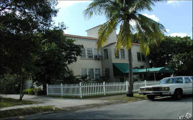 Primary Photo - 1544 Jefferson St