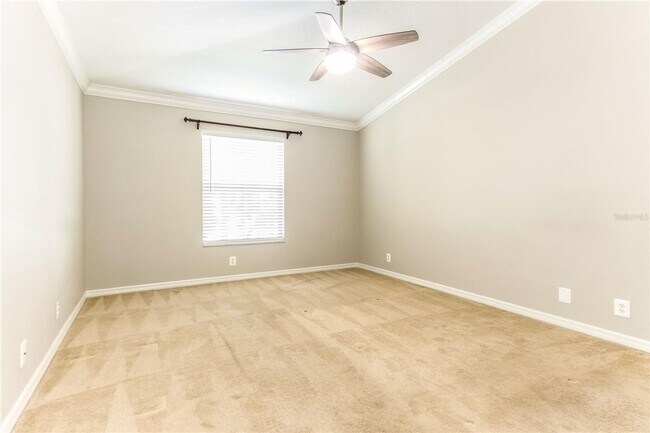 Building Photo - Gated Community Townhome 3br/2.5ba/2 Car G...