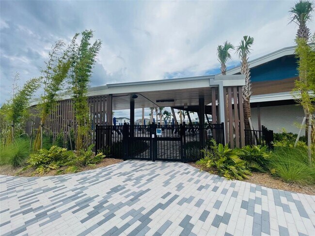 Building Photo - 7333 Ivy Tendril Ave