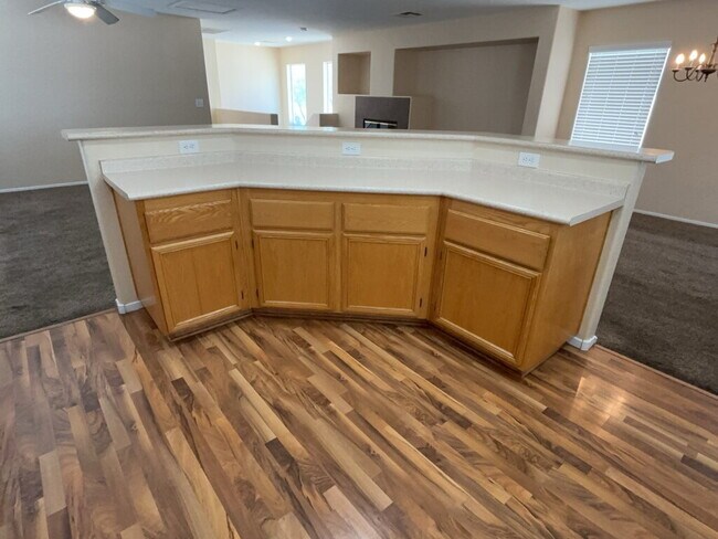 Building Photo - HOLIDAY SPECIAL! SIGN YOUR LEASE BY 12.31.25 AND RECEIVE THE FIRST 2 WEEKS RENT FREE!! Don't miss...