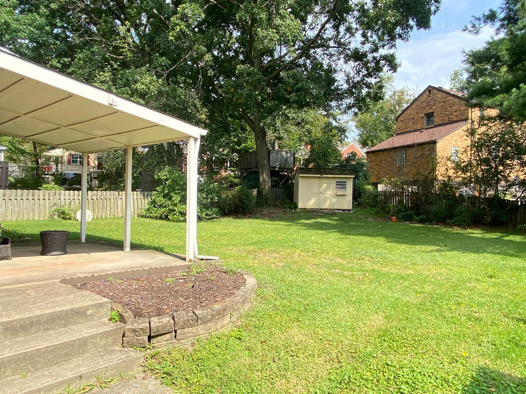 Flat, fenced back yard - 369 Rockhill Rd