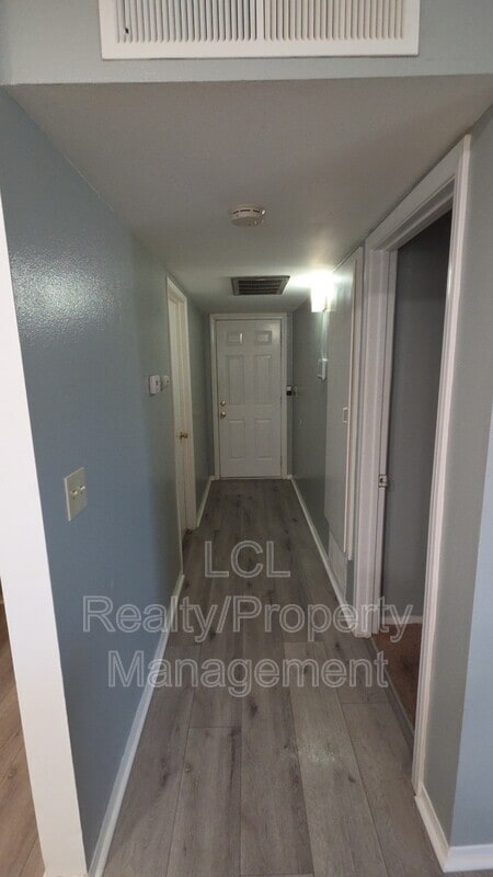 Building Photo - 27227 Sun City Blvd