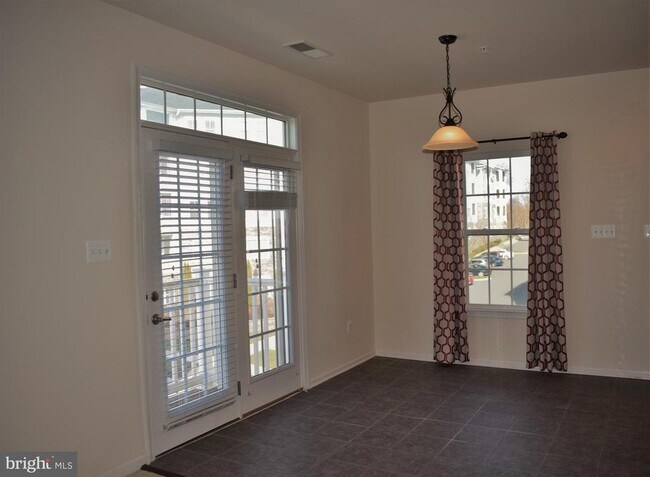 Building Photo - 212 Mill Pond Rd