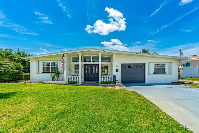 Building Photo - 94 Ivanhoe Dr