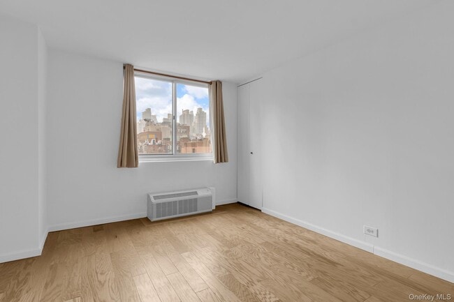 Building Photo - 345 E 93rd St