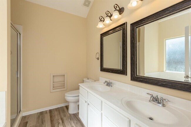 Building Photo - 27523 Rebecca Field Ln