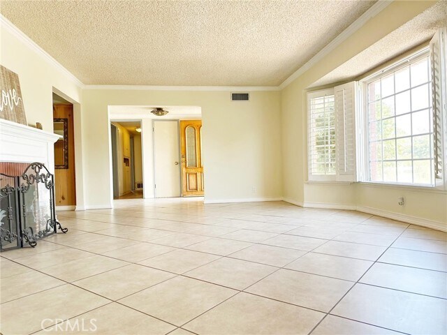Building Photo - 1149 S Rimsdale Dr