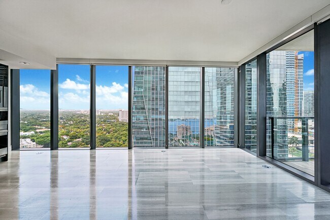 Building Photo - 1451 Brickell Ave