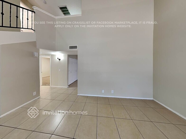 Building Photo - 6520 W Lupine Ave