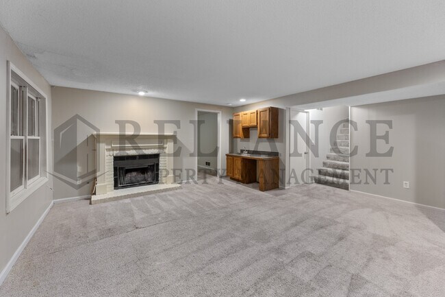 Building Photo - 1837 S Stacey St