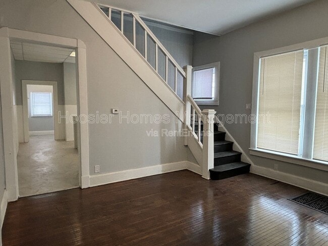 Building Photo - 332 N Arsenal Ave