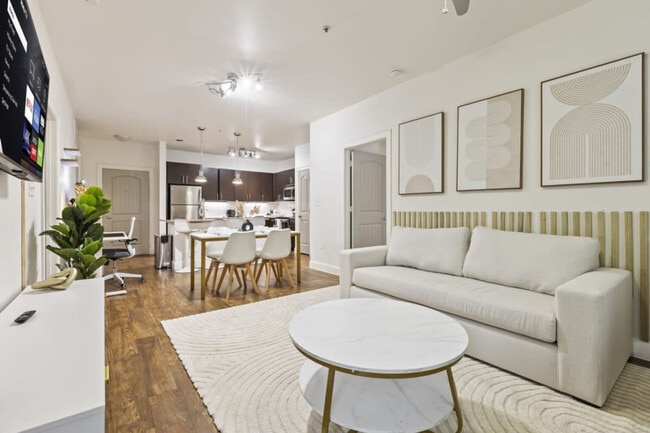 Building Photo - 5250 Town and Country Blvd