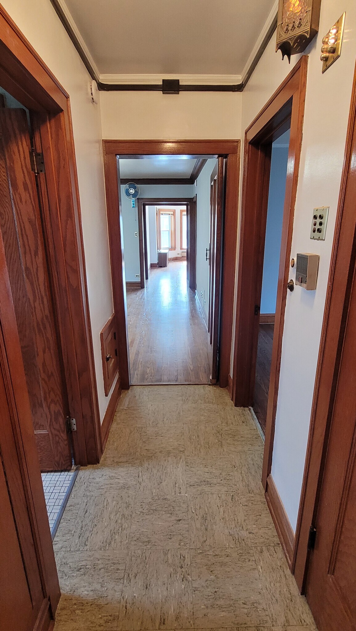 Building Photo - 5228 W Hutchinson St