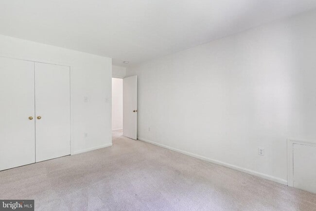 Building Photo - 3714 Carriage House Ct