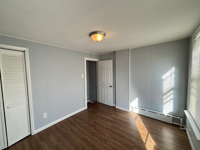 Building Photo - 3240 Tilton St