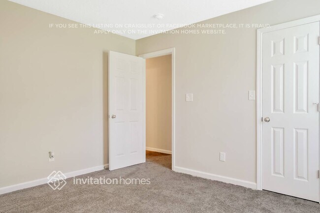 Building Photo - 413 Jordan Ln