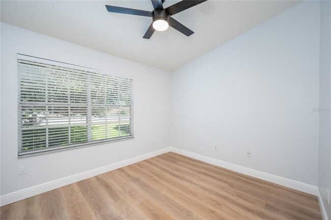 Building Photo - 1150 Vineland Pl