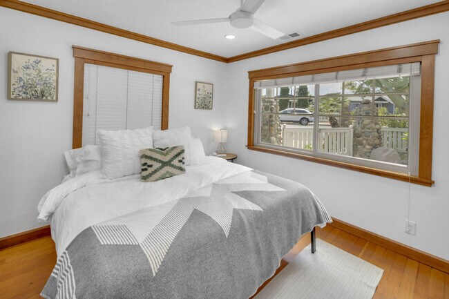 Building Photo - 1072 Johnson Ave