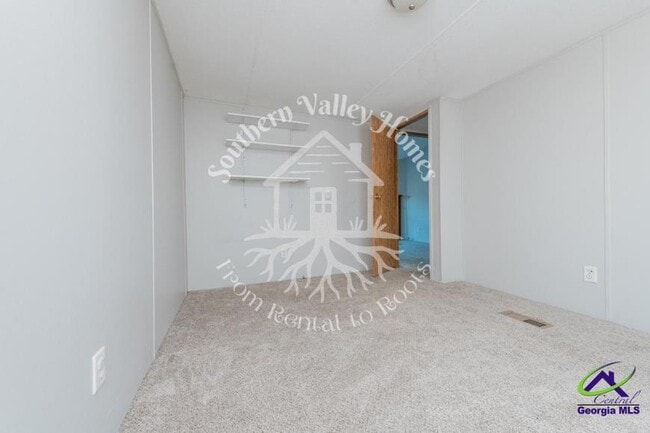 Building Photo - 349 Brighton Dr