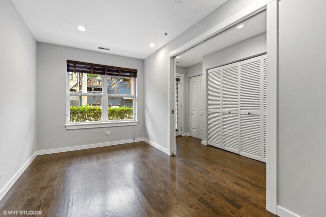 Building Photo - 18 S Aberdeen St