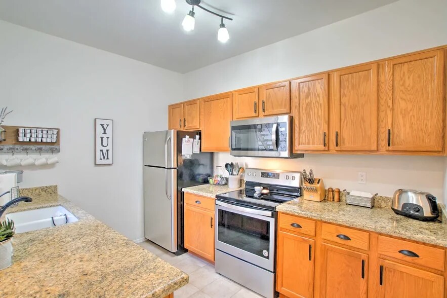 Building Photo - 11333 N 92nd St