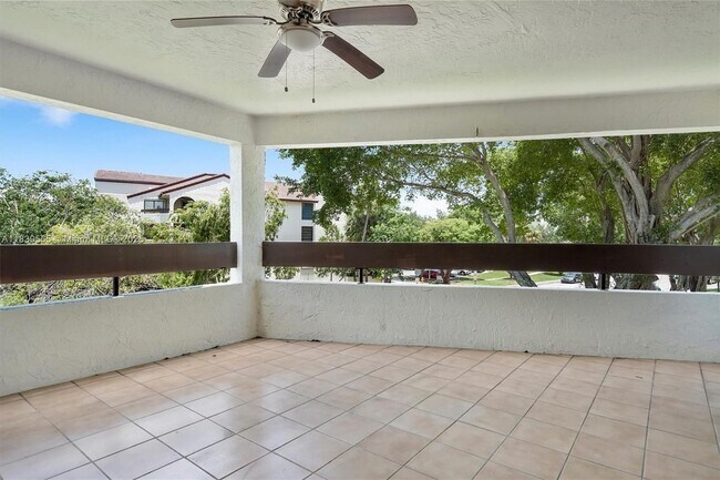 Building Photo - 9135 SW 125th Ave