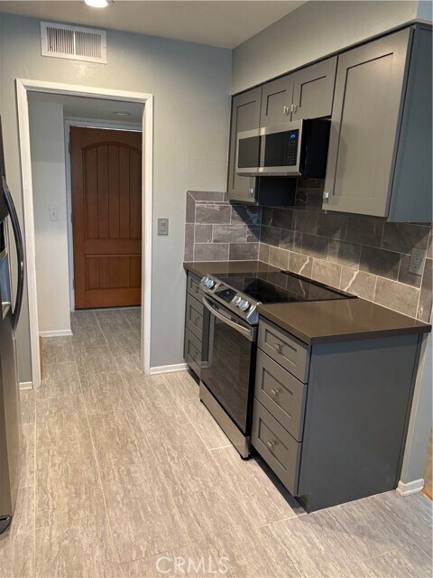 Building Photo - 26290 Burlington Way