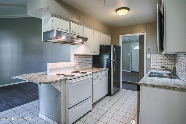 Building Photo - 5315 45th St