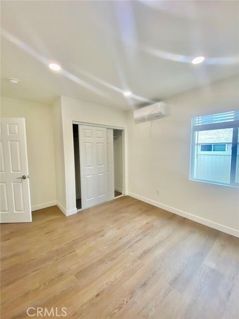 Building Photo - 920 W Olive Ave