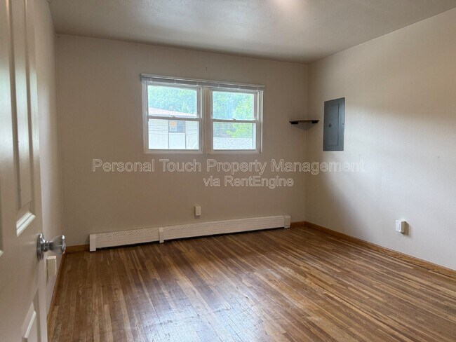 Building Photo - 2814 8th St N